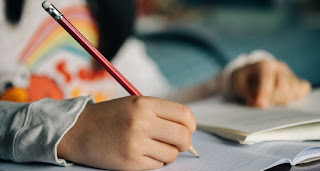  Ερευνα αποκαλύπτει γιατί τα σημερινά παιδιά «παλεύουν» να κρατήσουν σωστά το μολύβι