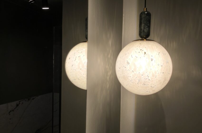  Αρκεί λίγο φως …..για να φανεί ένας δρόμος.